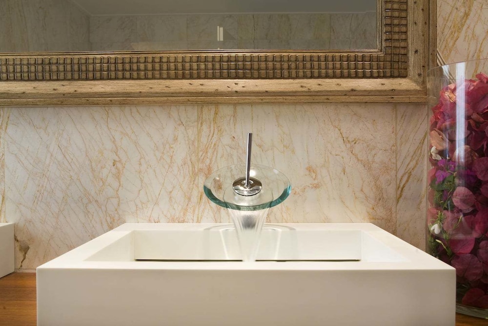 Yria Boutique Hotel & Spa 33/74