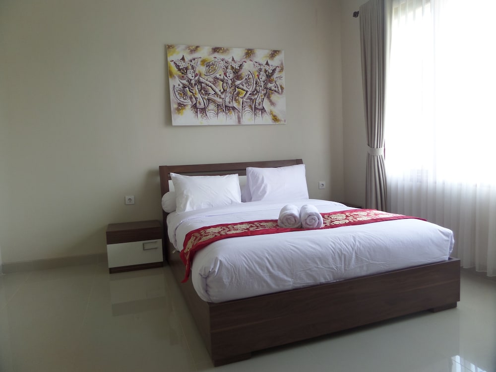 Royal Majesty Villas 14/71