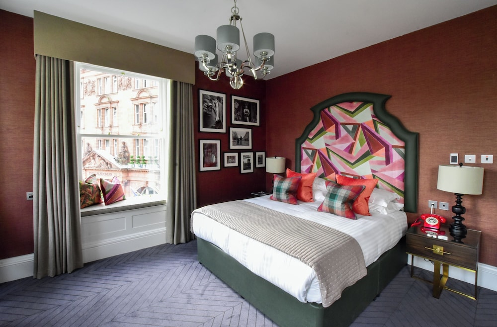 LUXURY, DOUBLE BED