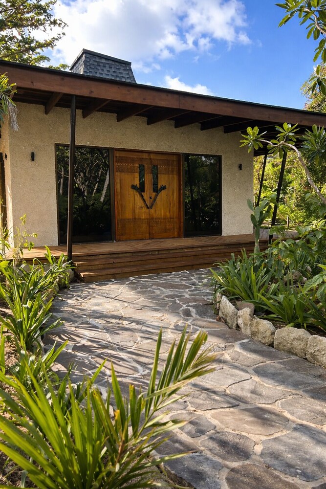 Serenity Island Resort in Kadavulailai Island