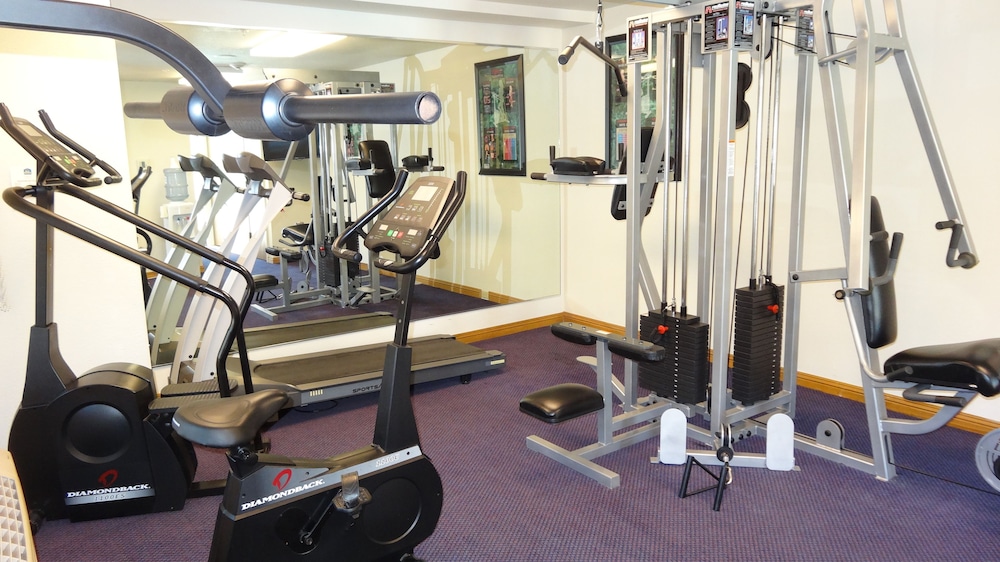 Cloverdale Wine Country Inn and Suites 27/47