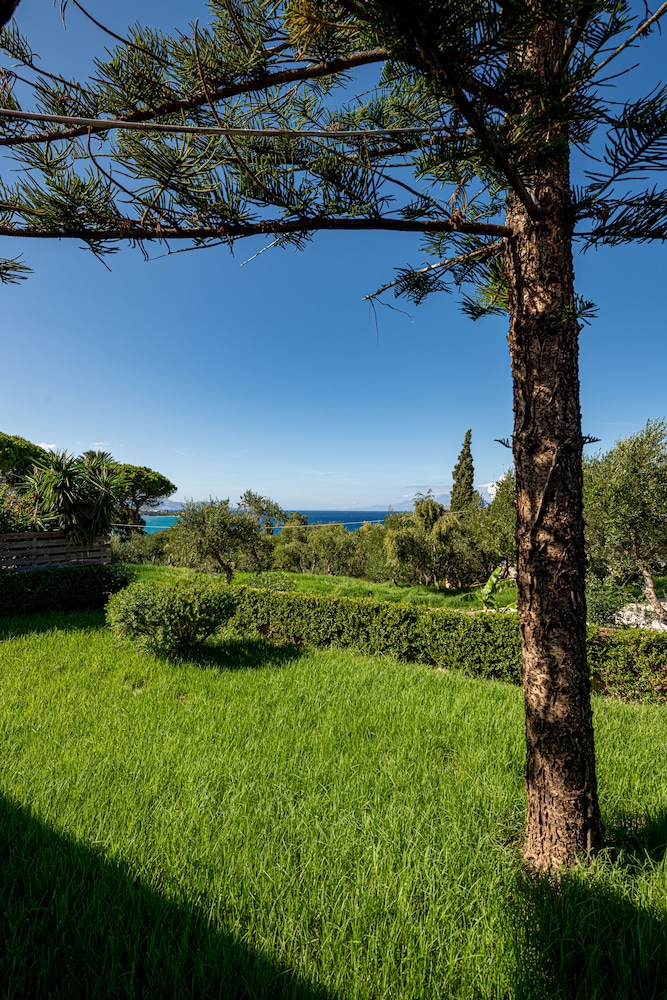 Ionian Aura Apartments 32/50