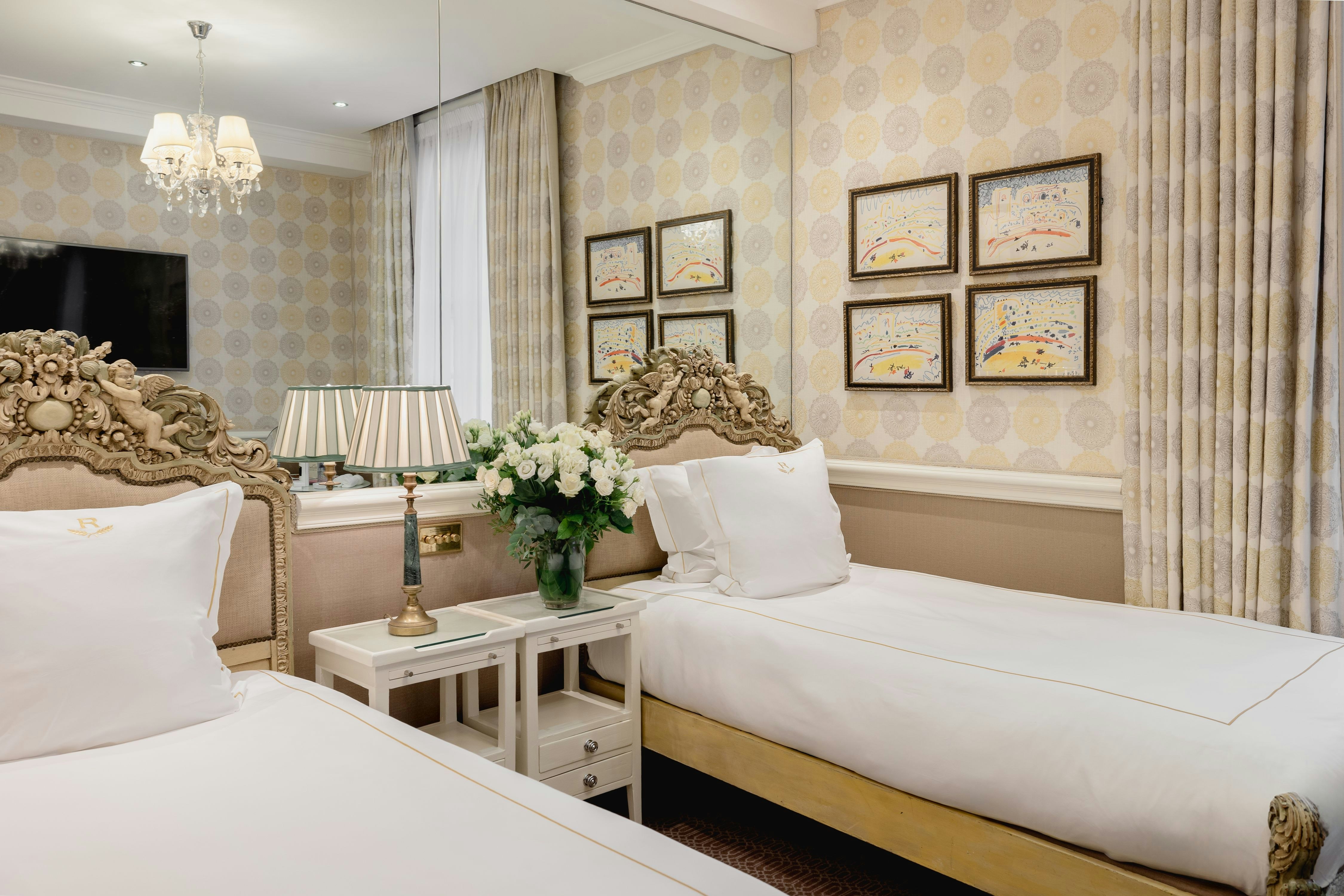 Superior, Twin Beds, Rubens At the Palace 4/5