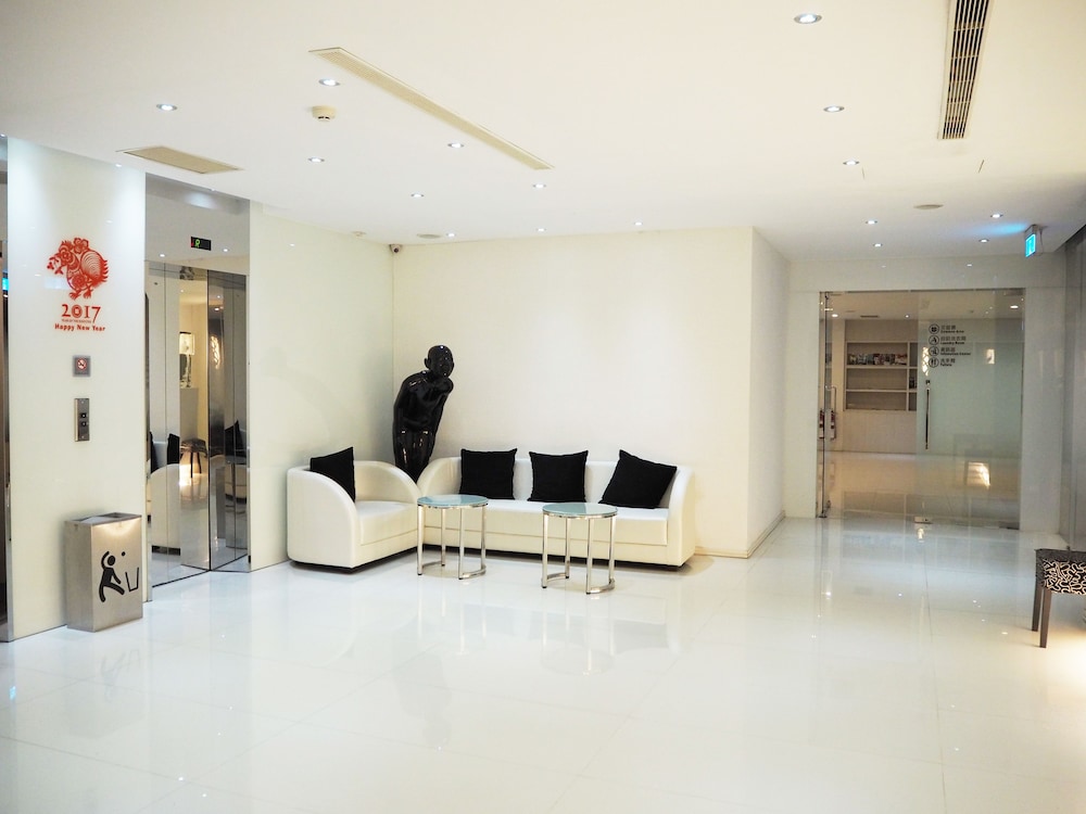 The Riverside Hotel Esthetics 12/60