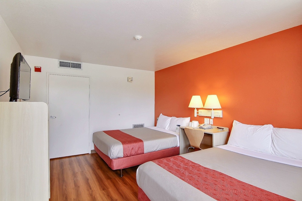 Motel6 Lompoc, CA 10/42