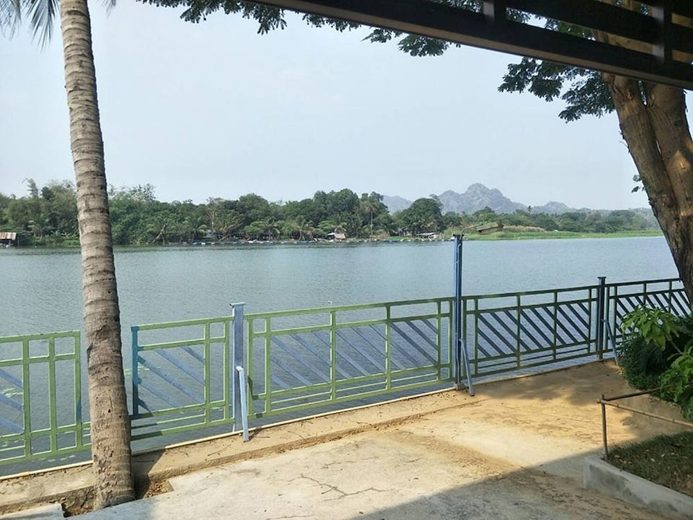 Golden Dragon Resort Kanchanaburi (ex Srisook Resort) 44/50