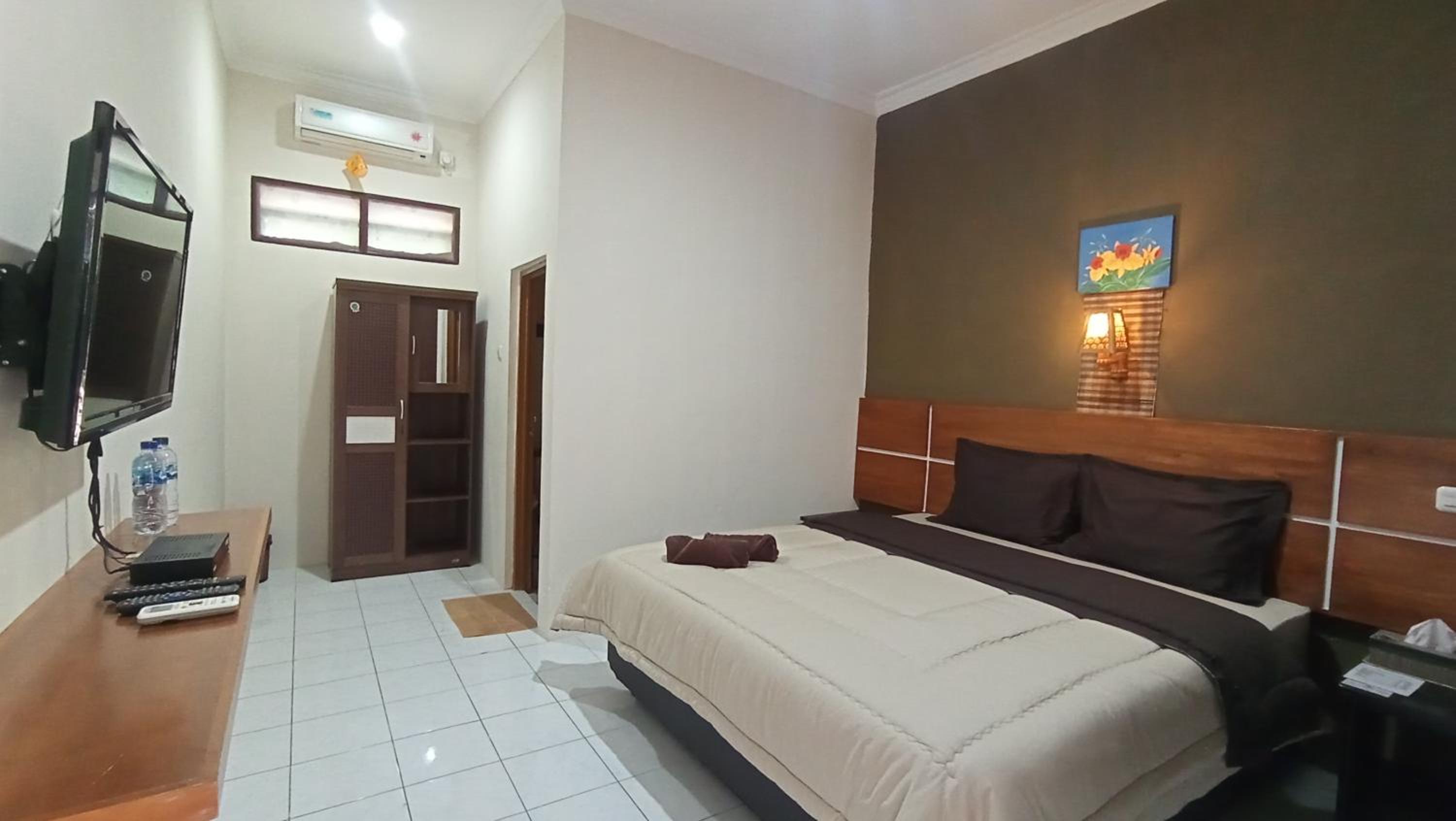 Yokima Beach Hotel 17/43