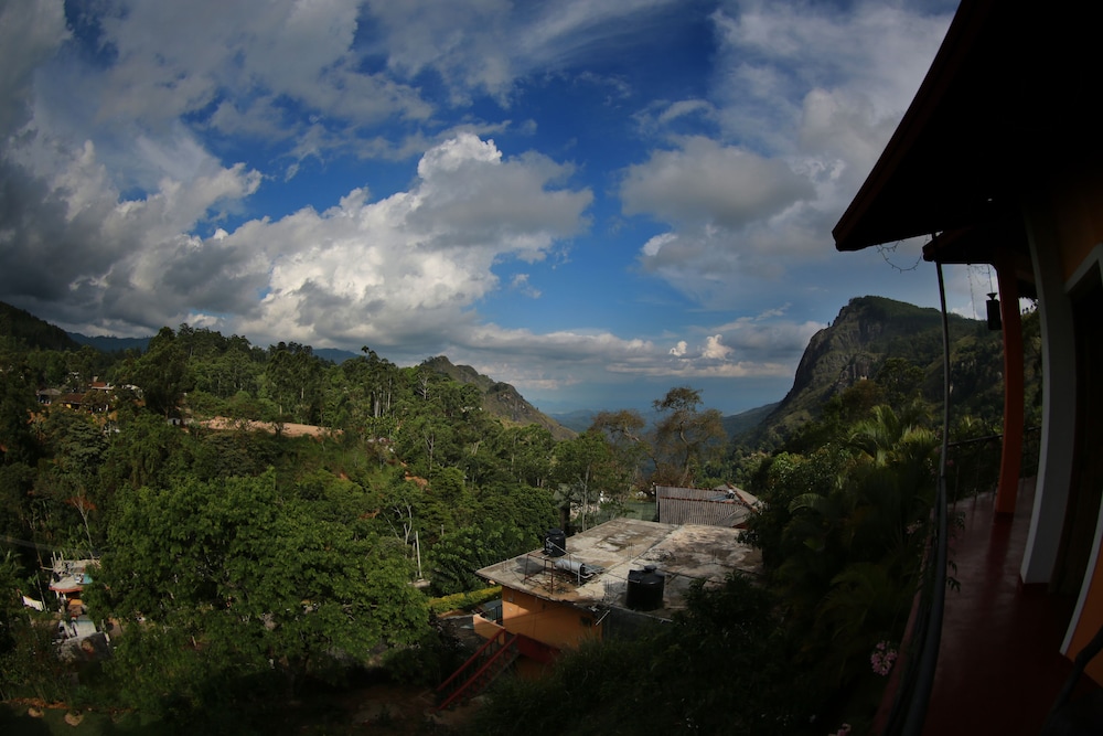 Tea Garden Holiday Inn 17/30
