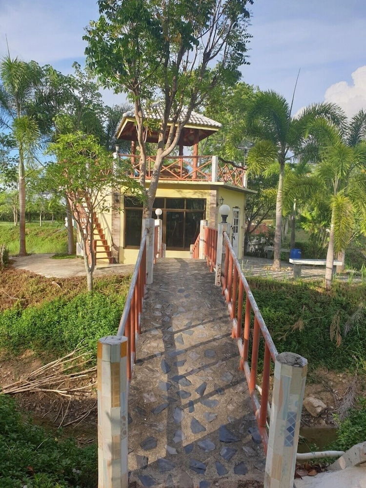 Suan Phueng Pa Wai Resort 25/50