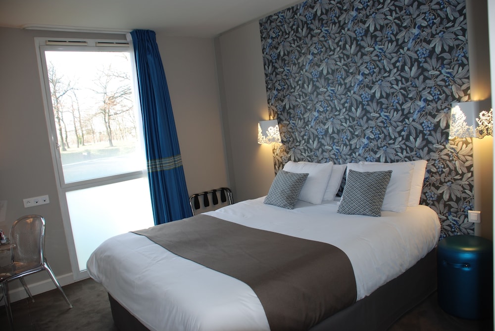 Mercure Le Mans Batignolles 25/68