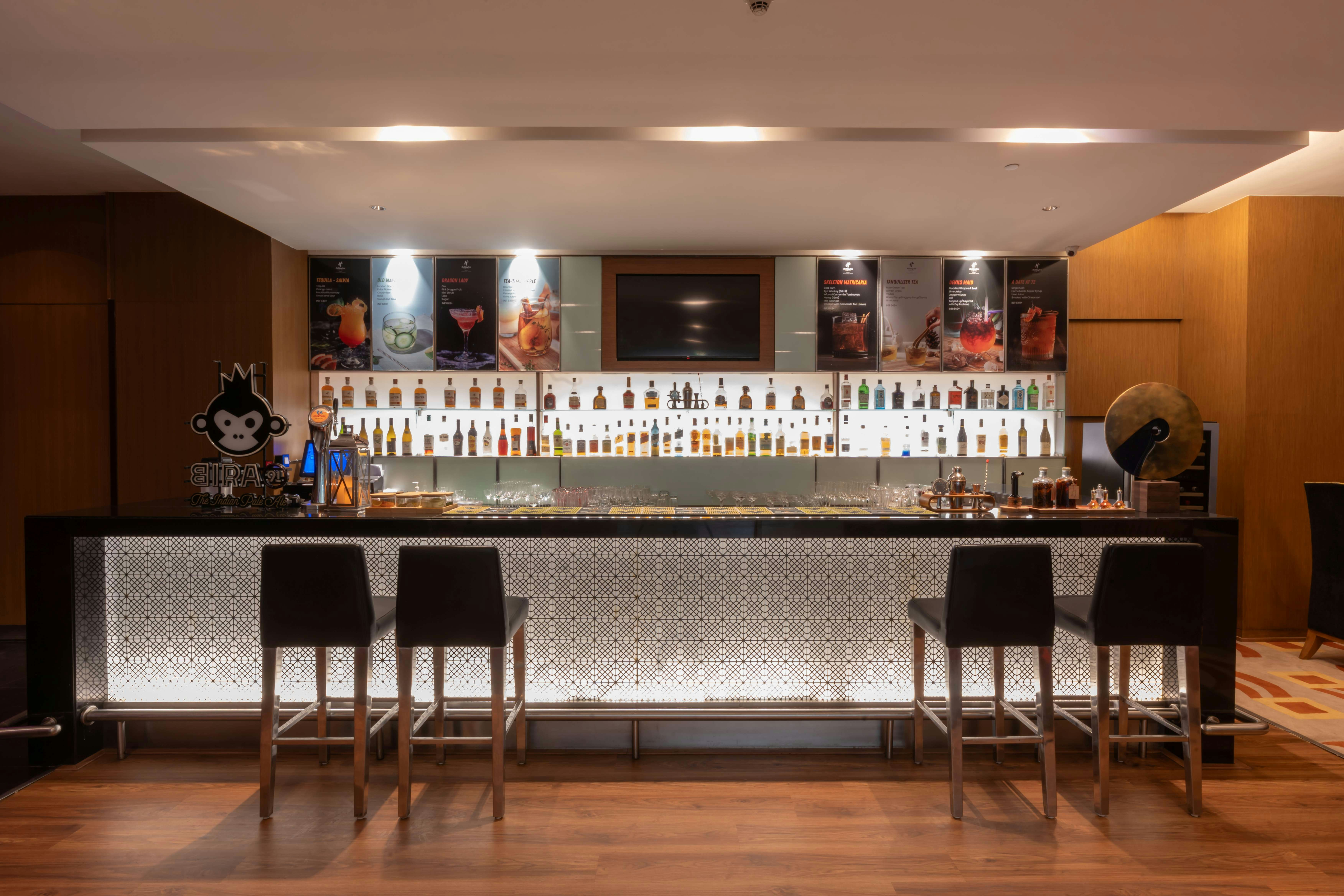HOLIDAY INN MUMBAI INTERNATIONAL AIRPORT 49/72