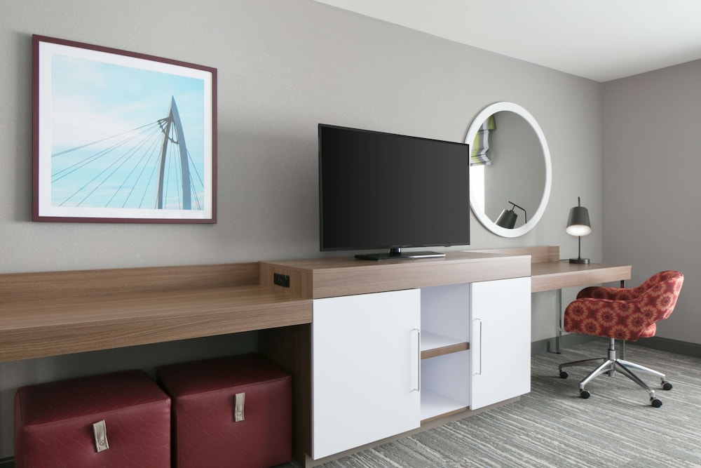 Hampton Inn Wichita Northwest 37/38