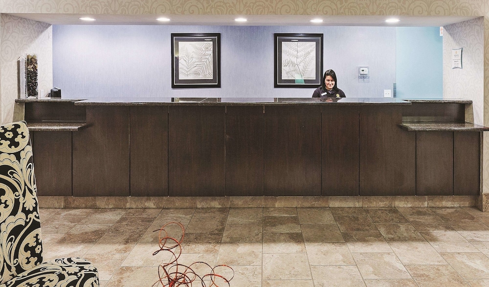 La Quinta Inn & Suites by Wyndham Decatur 8/46