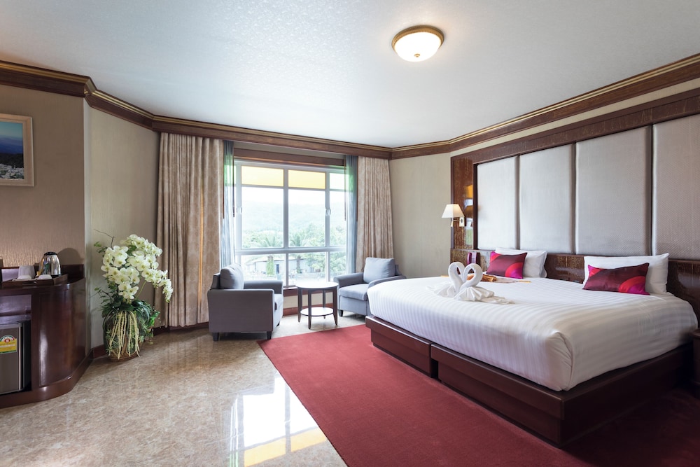 غرفة جونيور بسرير مزدوج، Erawan Hotel 5/9