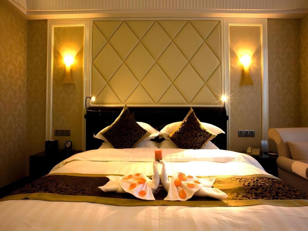 Sun City Hotel 33/50