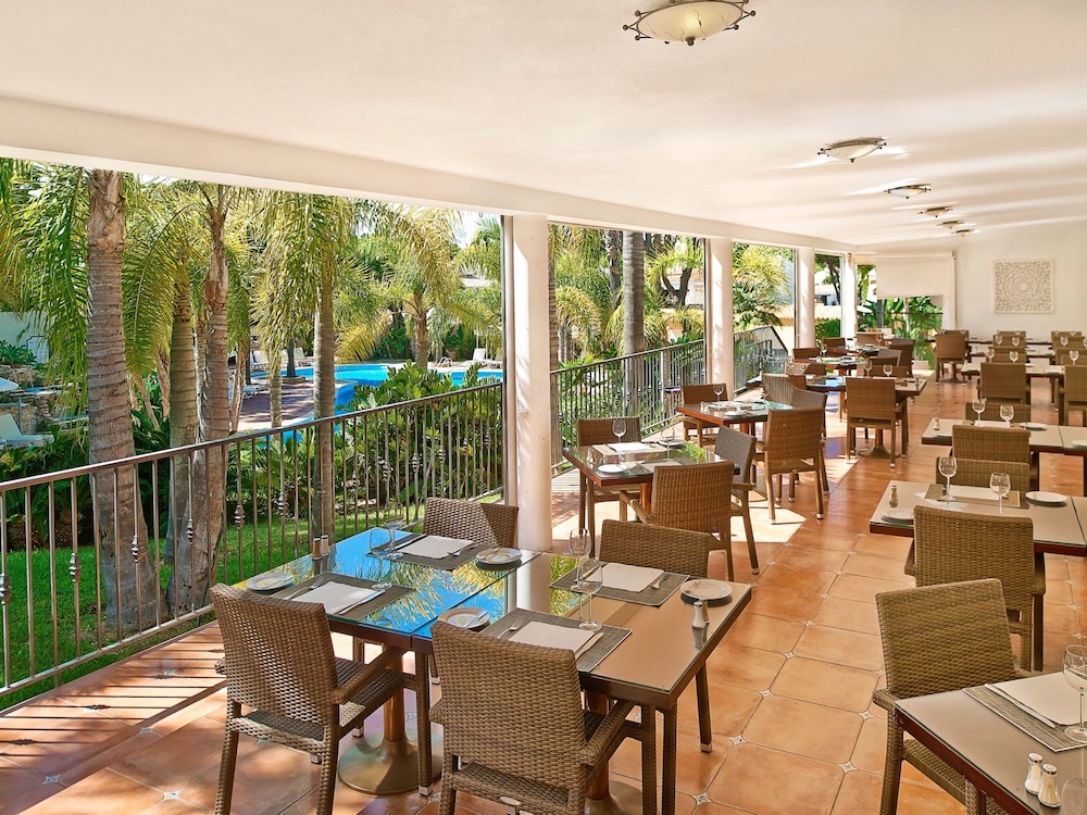 Ria Park Garden Hotel 38/67