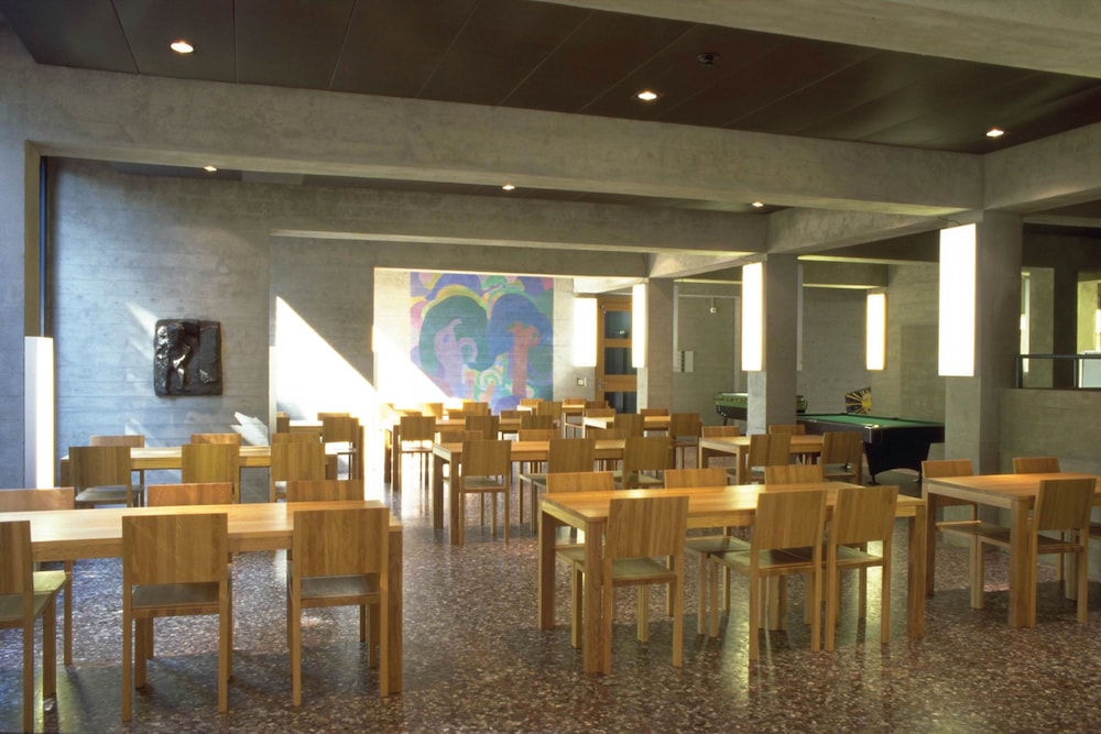 Zurich Youth Hostel 46/61