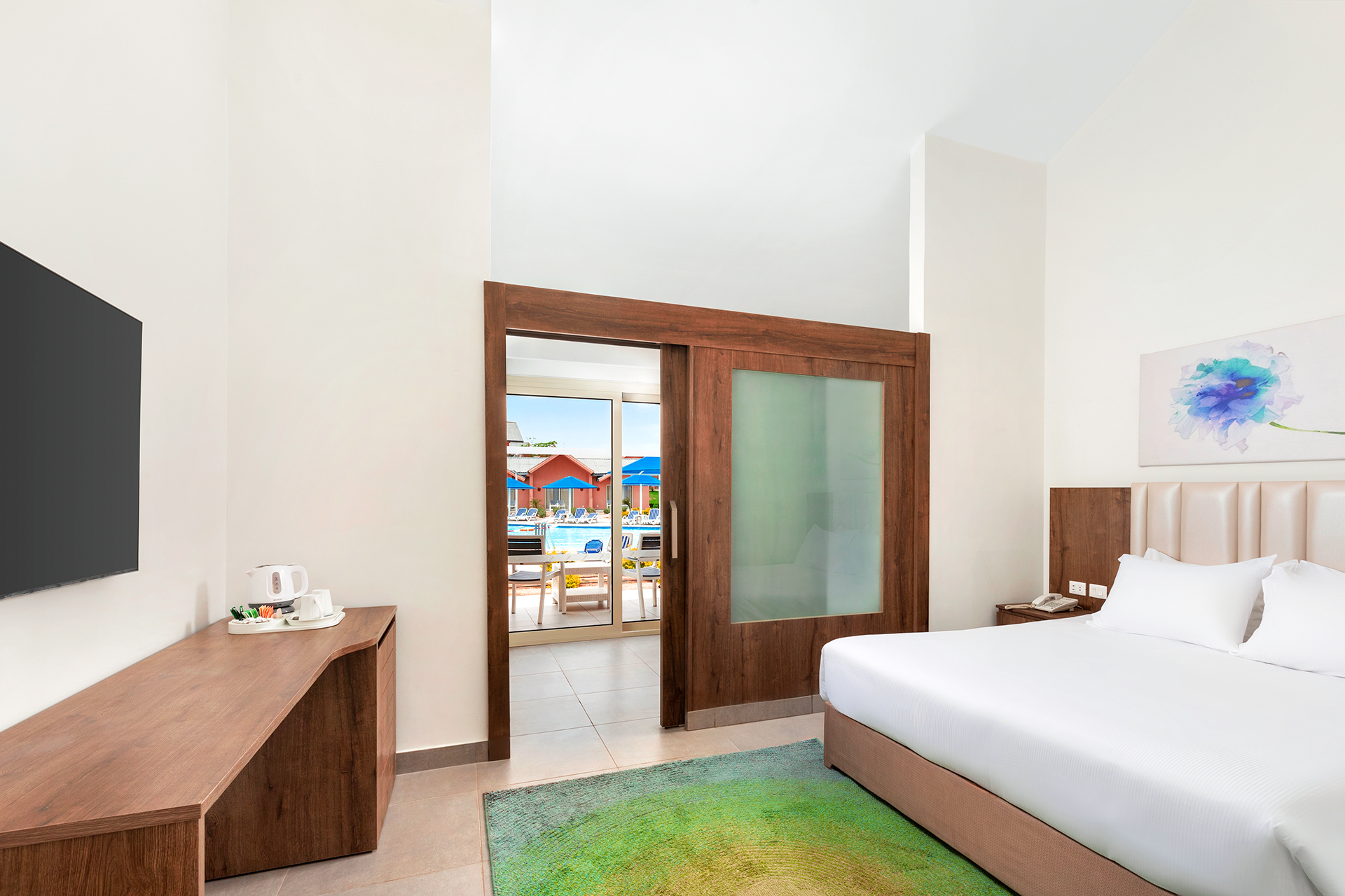 Superior, Bungalow, King and Twin Beds, Pool View