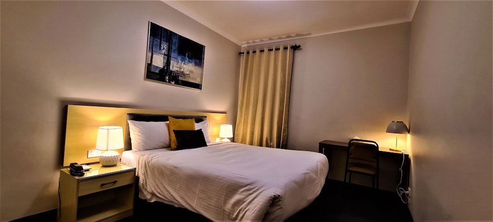 Brunswick Tower Hotel 16/60