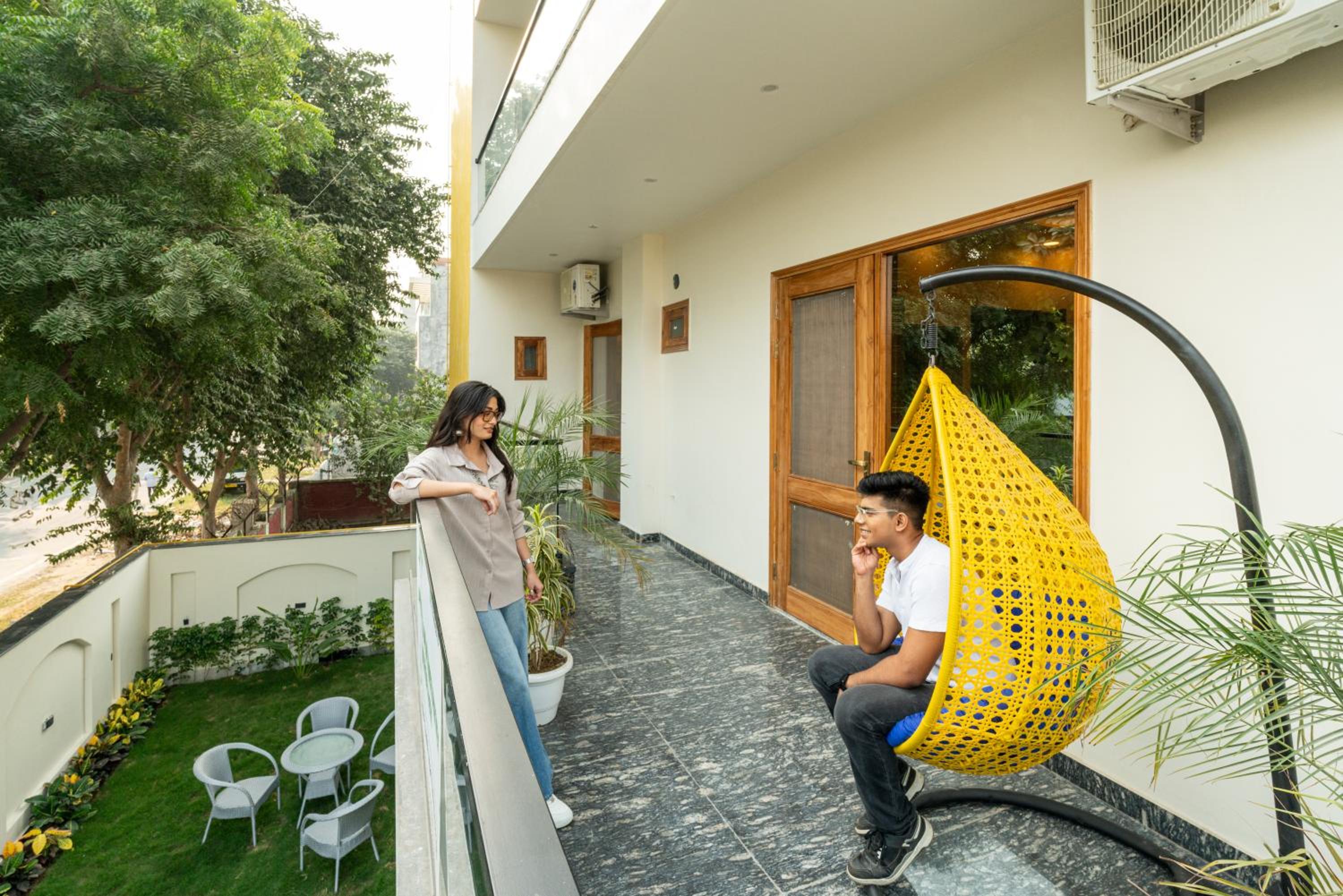 Lime Tree Hotel & One BHK Serviced Apartment Noida Grand Central Next to Sector 51 metro 15/25