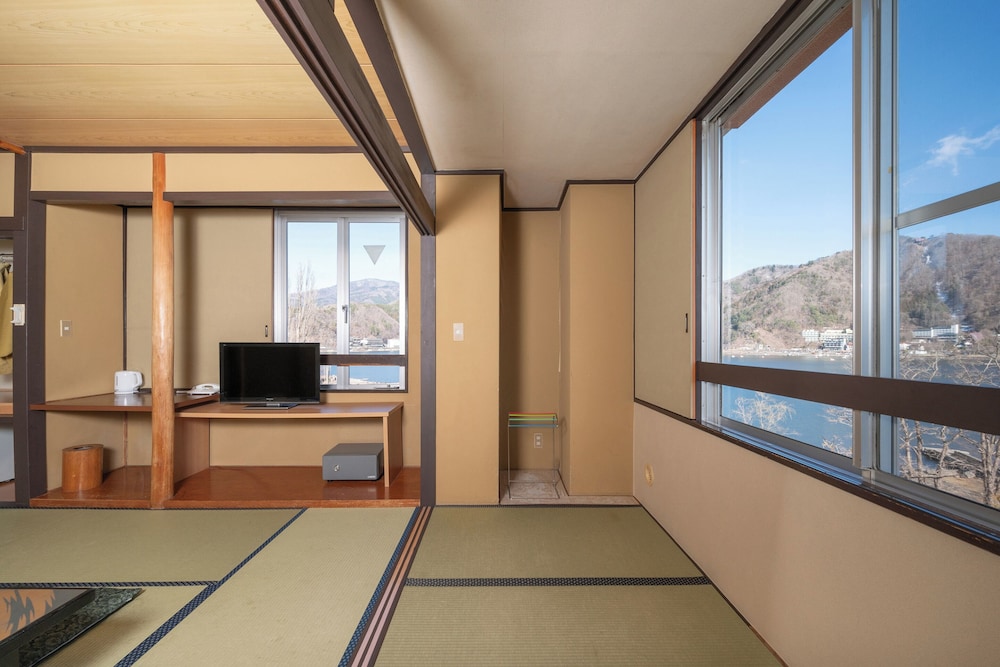 Royal Hotel Kawaguchiko 34/50