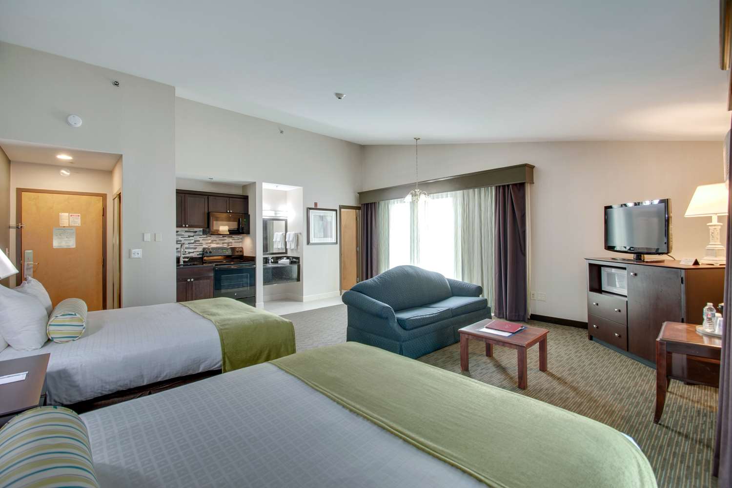 Best Western Plus The Inn At Hampton 4/16