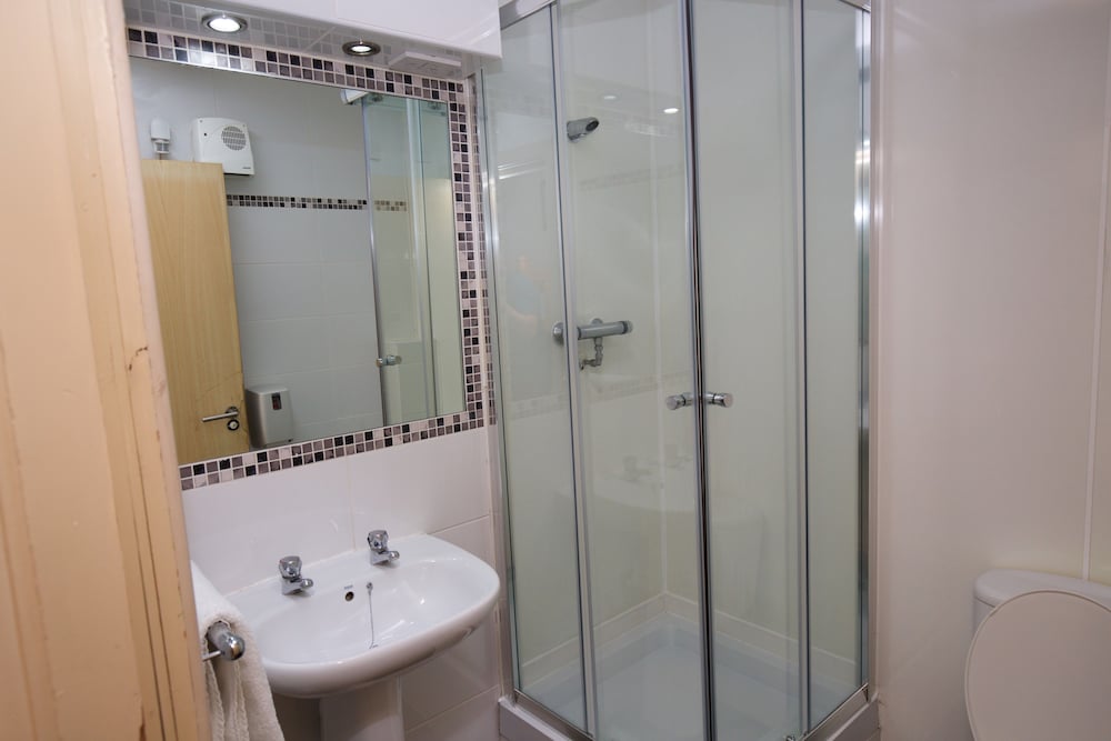 Female Dorm, Female Only, 4 Beds