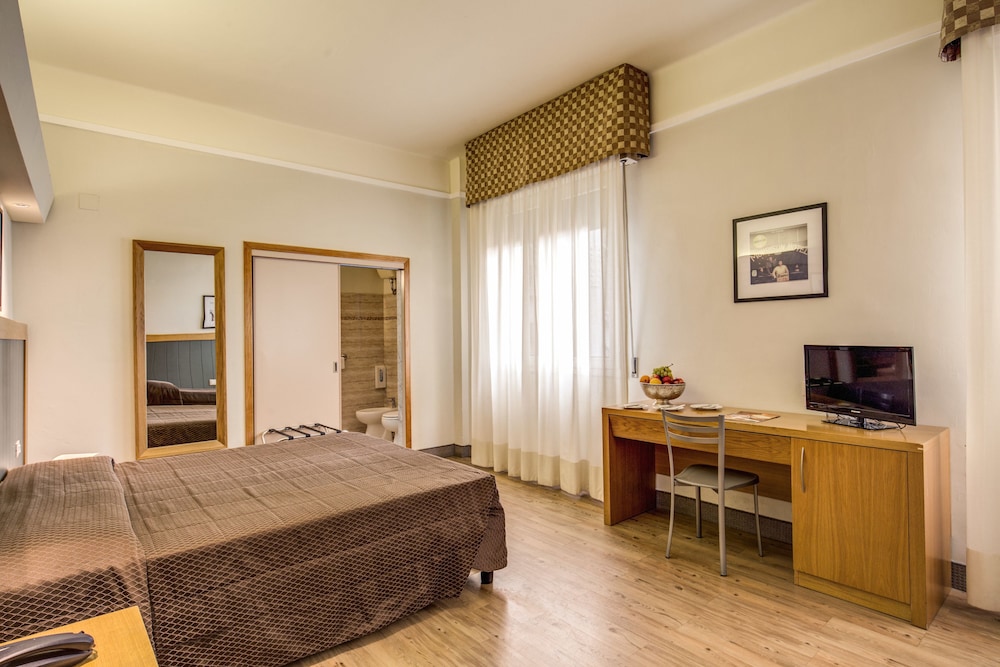 Hotel Delle Nazioni 18/50