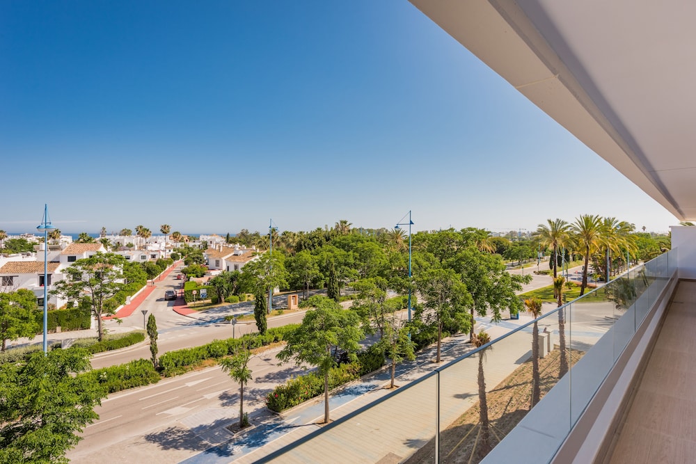 Aqua Apartments Marbella 78/80
