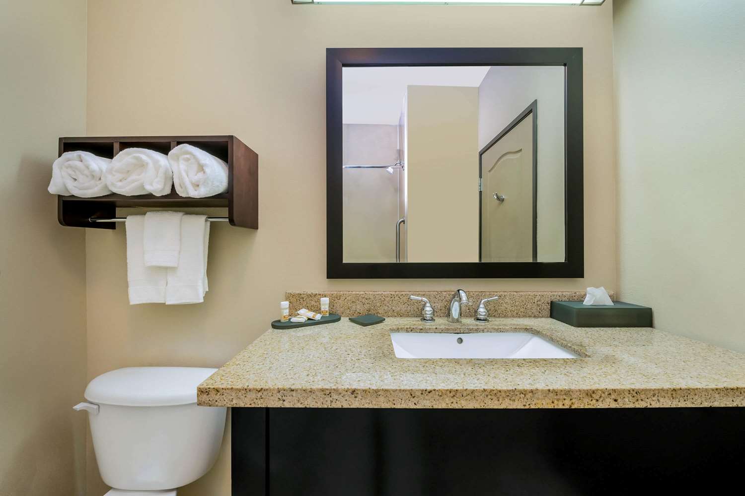 La Quinta Inn & Suites by Wyndham Marshall 26/27