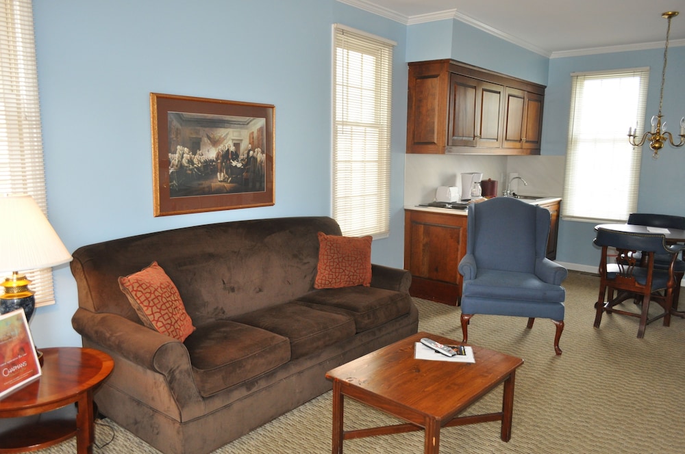 Century Suites Hotel 24/50