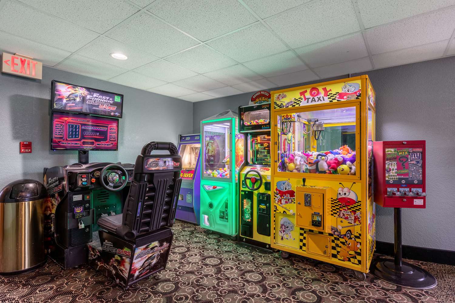 AmericInn & Suites By Wyndham Baraboo Event Center 20/25