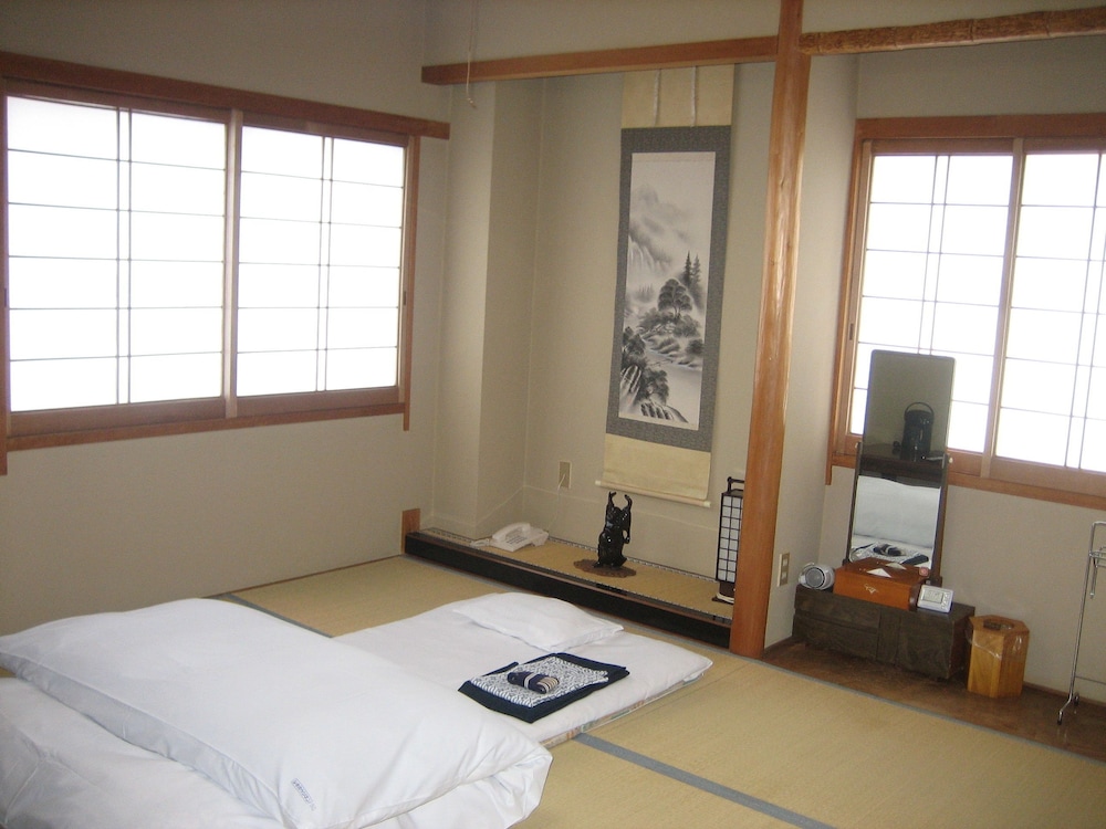Katsuya Inn 11/48