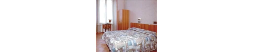 Hotel Ferrarese Roma 42/49
