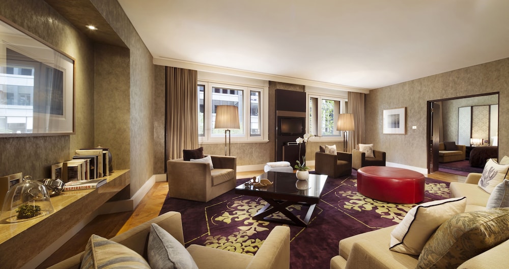 Intercontinental Hotels Melbourne 61/82