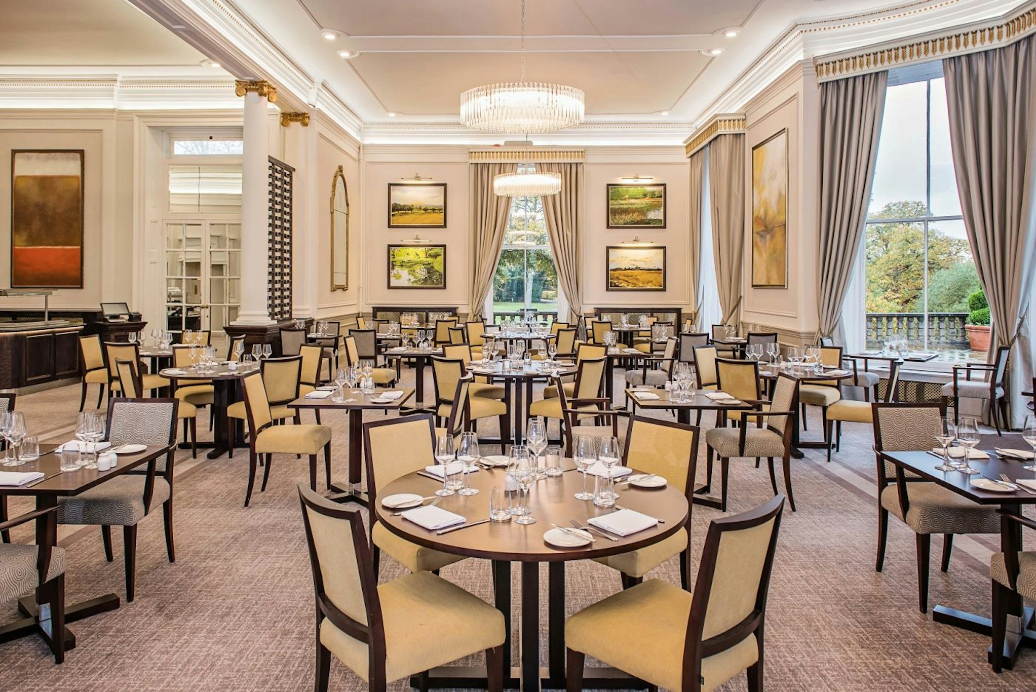 Oatlands Park Hotel 14/21