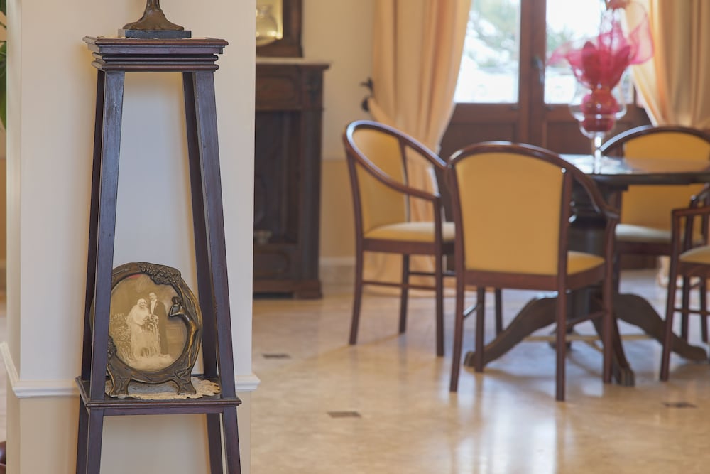 Villa Giuliana 34/50
