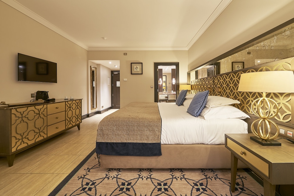 Dona Filipa Hotel 28/77