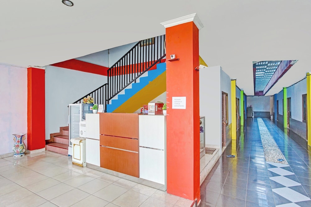 Hotel O Enggal Near Gor Saburai Formerly Hotel Pelangi 7/34
