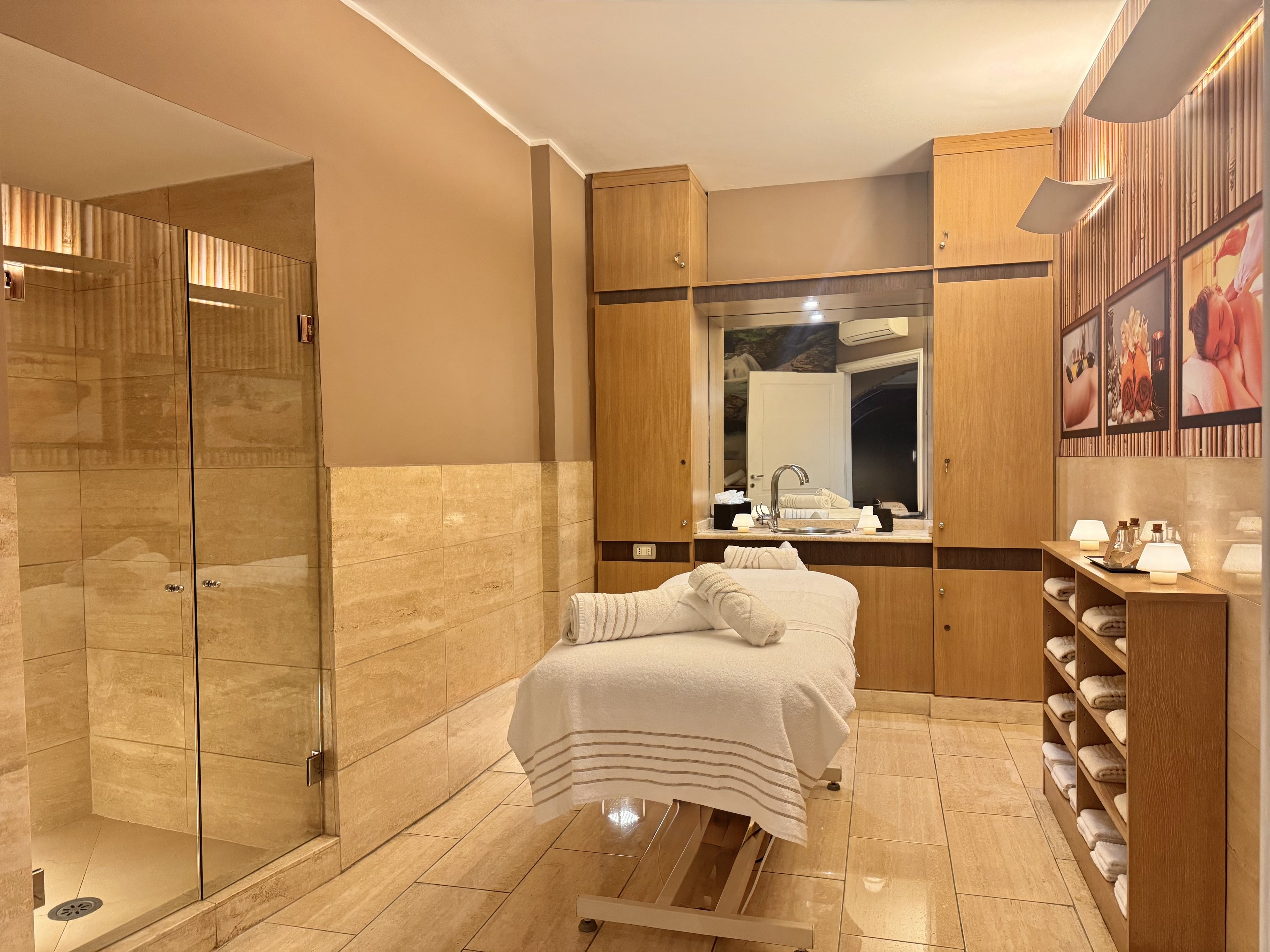 Hotel Indigo Rome St George 83/83