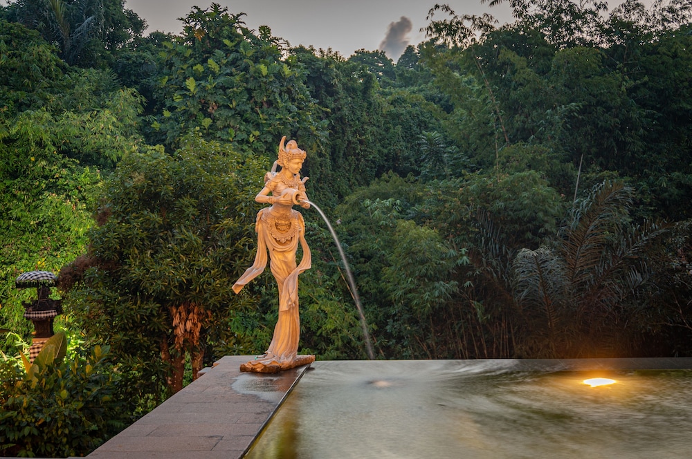 The Pari Sudha 36/50