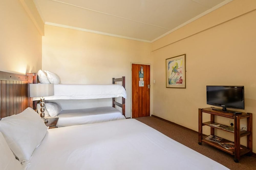 Bon Hotel Margate 10/50