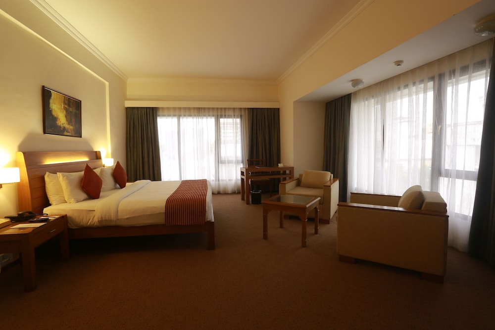 The Avenue Regent 25/58