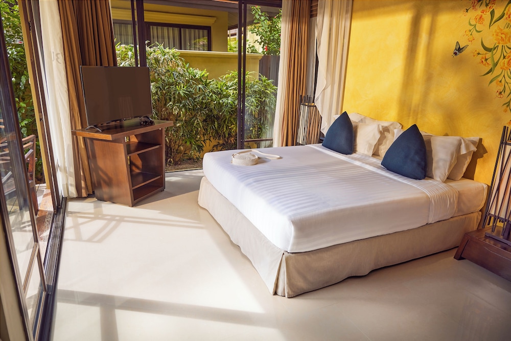 Plunge Pool  Villa