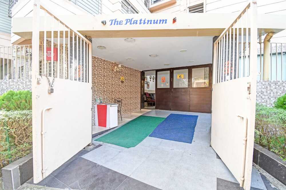 Townhouse 727 Hotel The Platinum 24/40