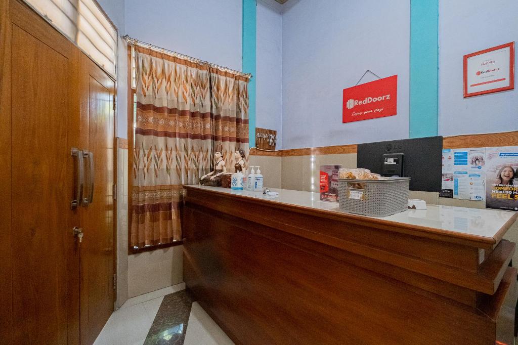 RedDoorz Syariah near Alun Alun Bojonegoro 2/29