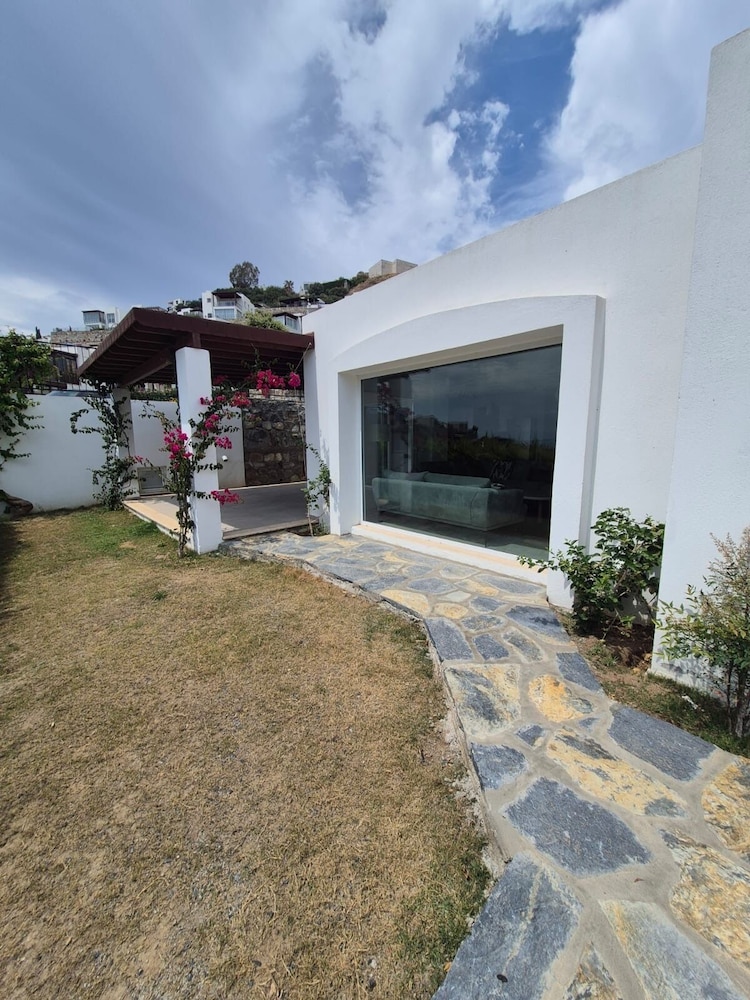 Ibak Sunny Houses 44/50