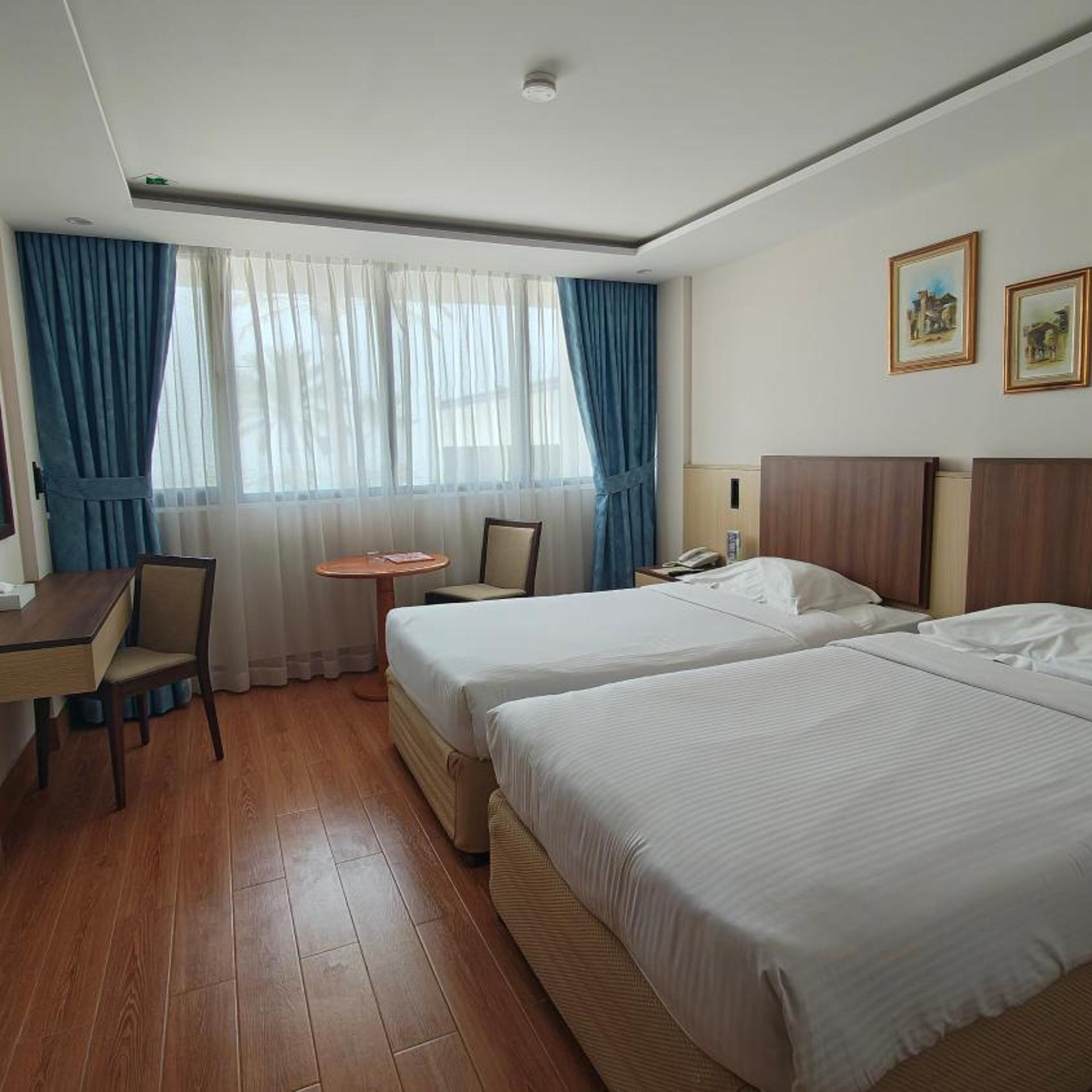 Room, Double or Twin Bed