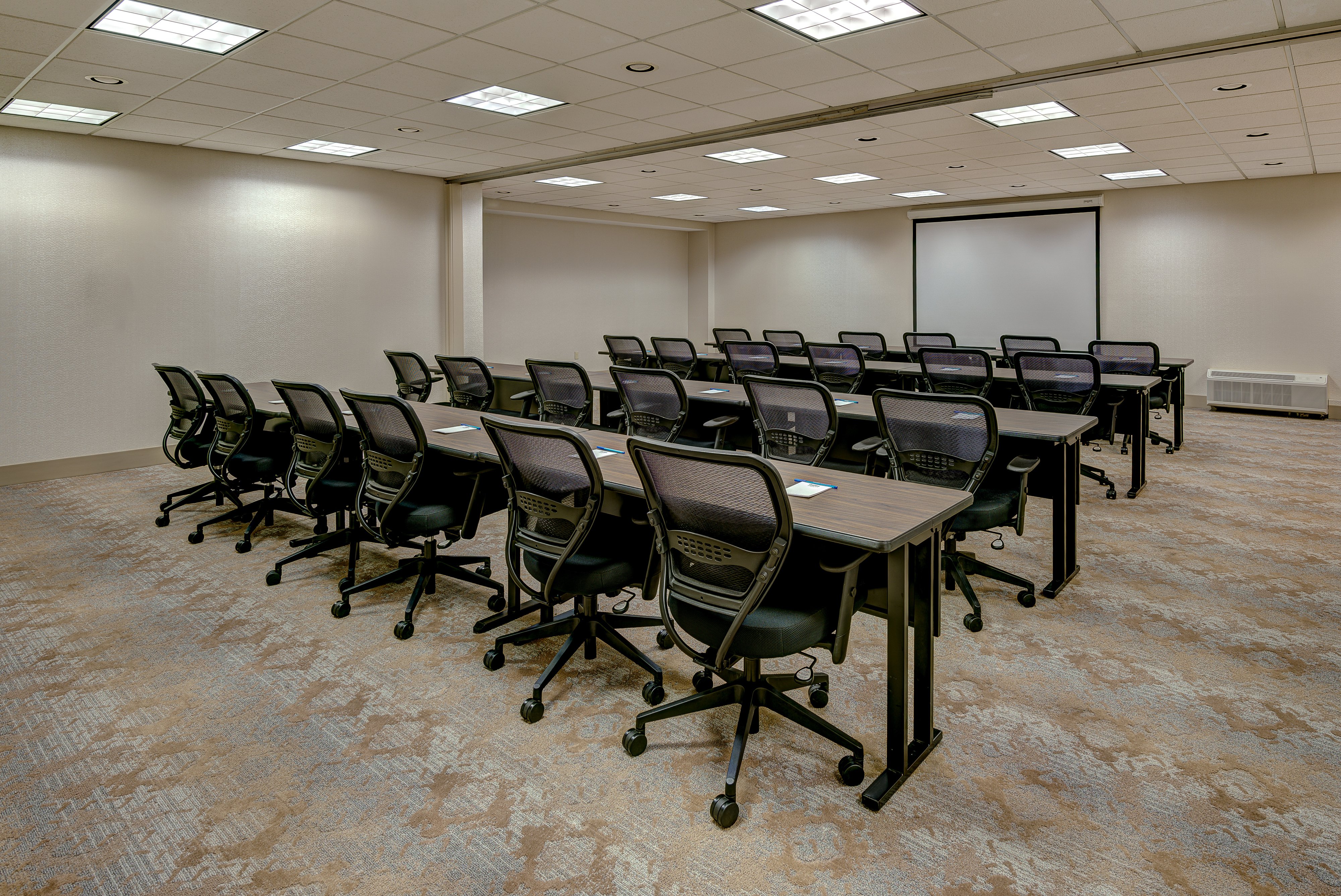 Holiday Inn East Windsor 51/60