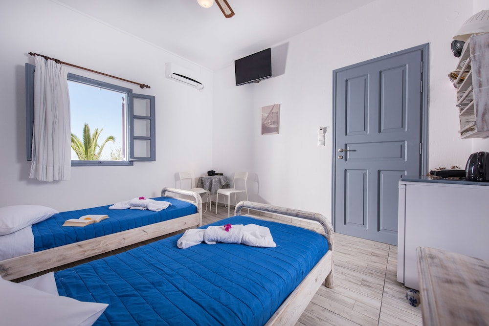STANDARD, TWIN BEDS, SEA VIEW